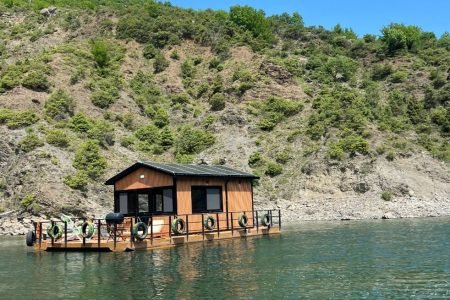 Floating House “Blini”